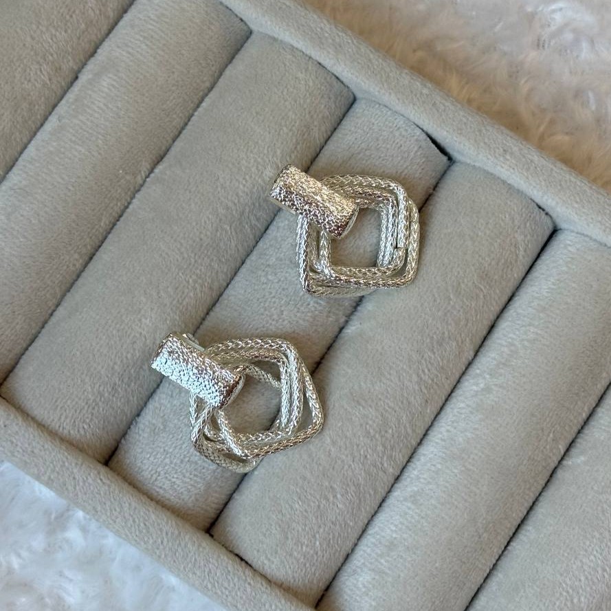 گوشواره مربعی نقره ای 