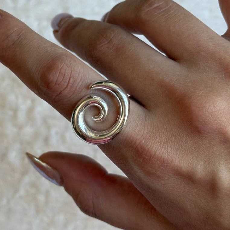 انگشتر نقره ای مارپیچ 