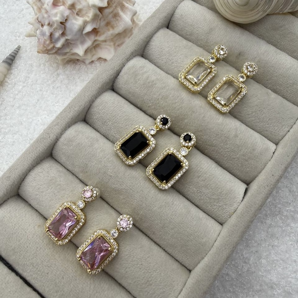 گوشواره طرح جواهری نگین دار